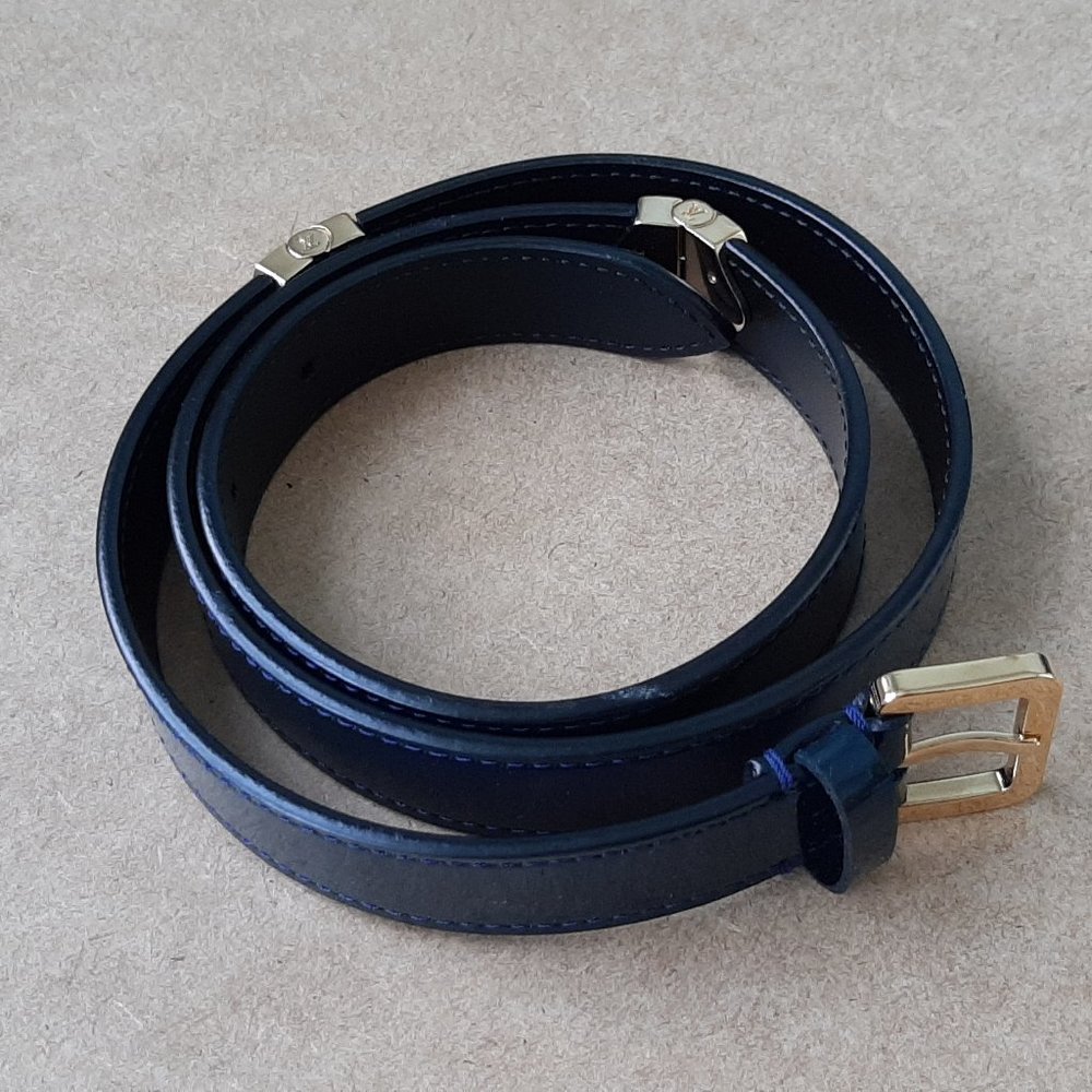 Louis Vuitton authentic Vernis navy belt 20mm